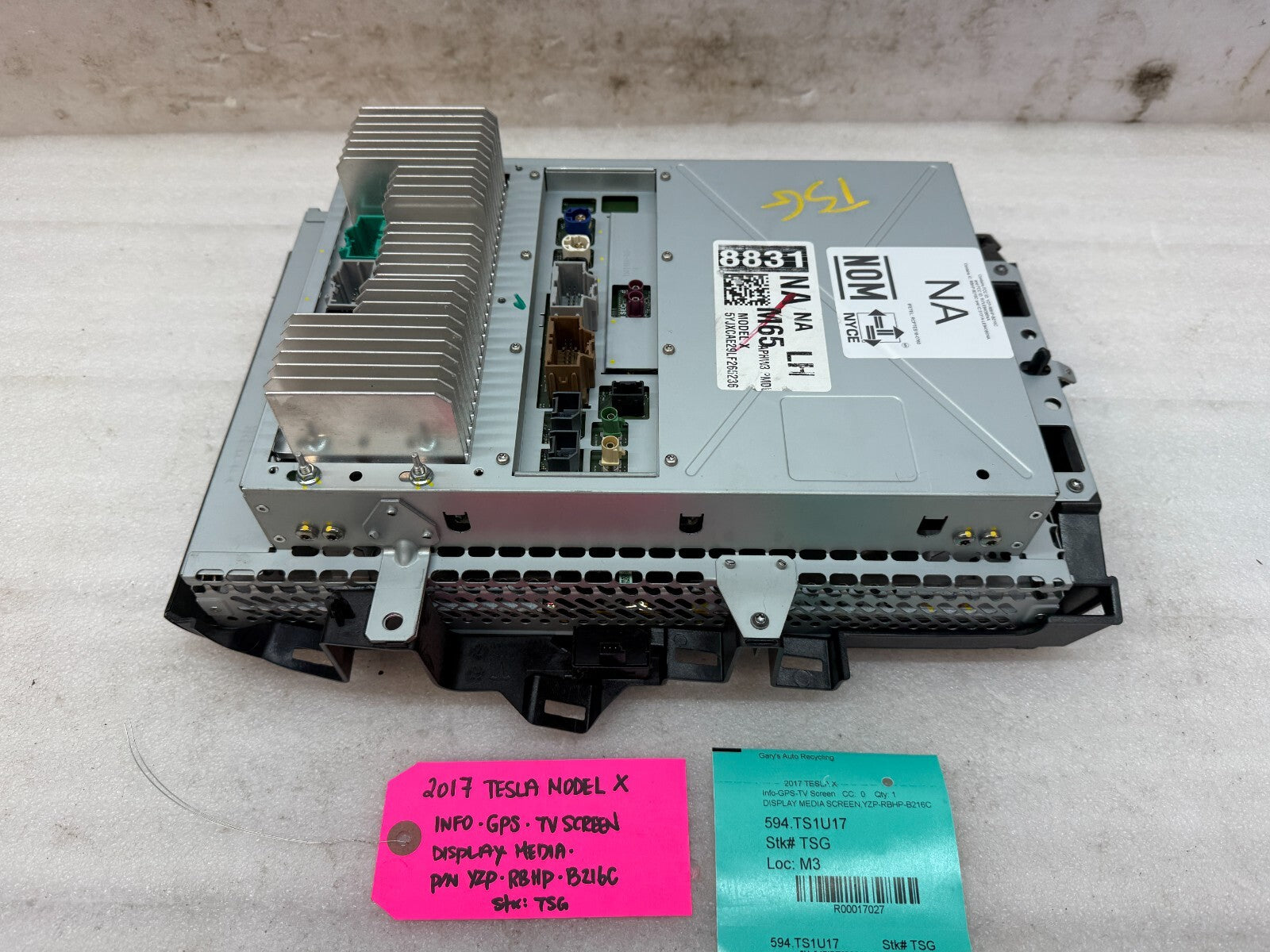 16-20 TESLA MODEL X S GPS NAVIGATION MEDIA TOUCH SCREEN MCU 1450737-00-B