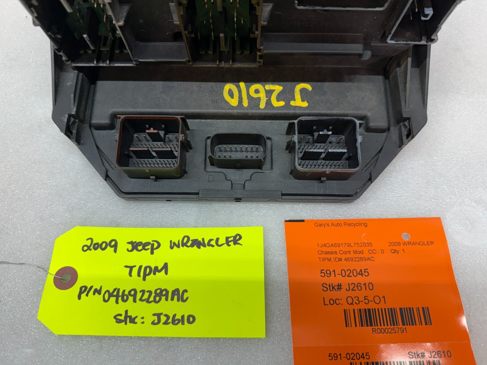 09 JEEP WRANGLER JK TIPM INTEGRATED MODULE FUSE BOX P04692289AC