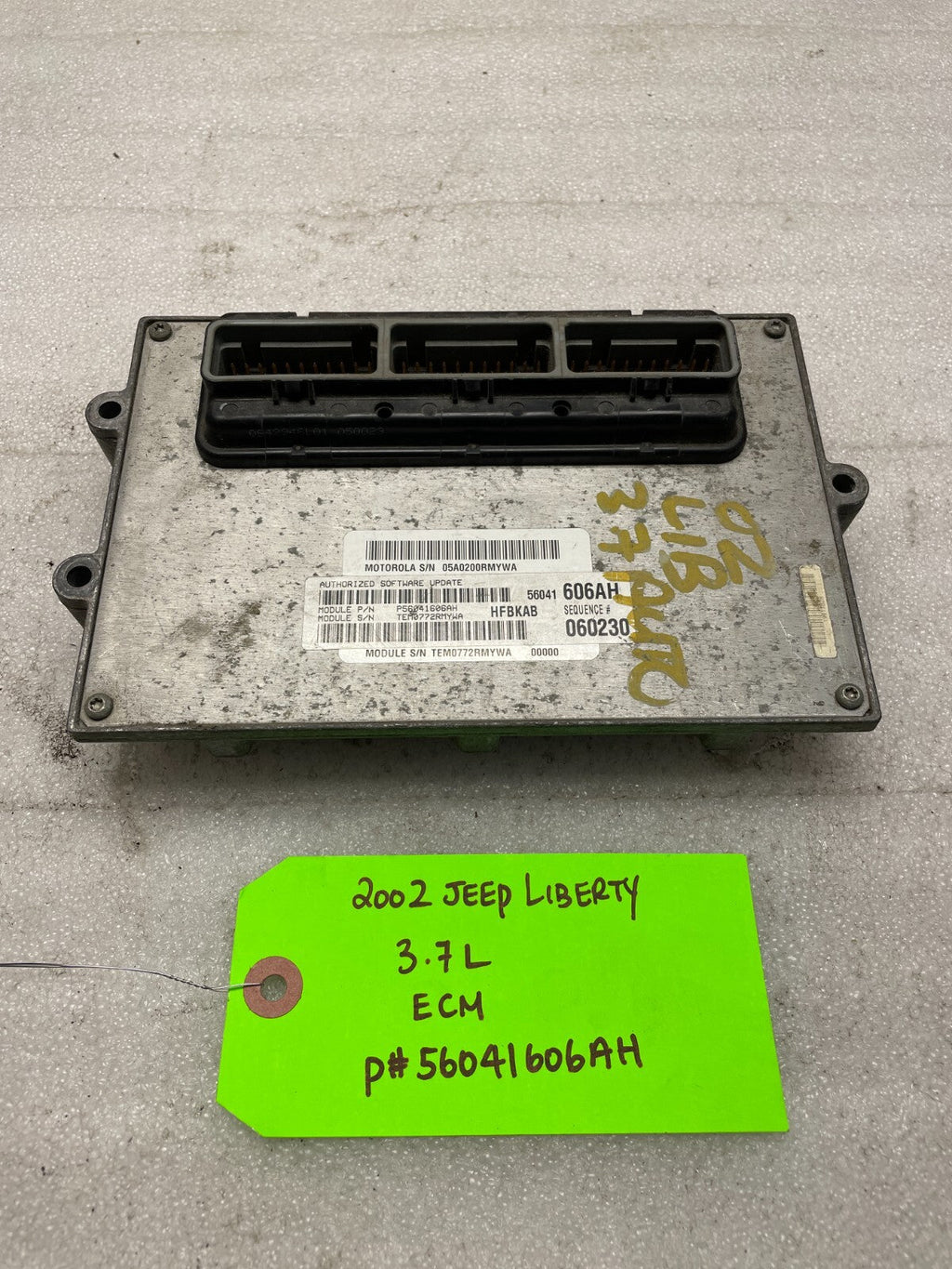 02 JEEP LIBERTY 3.7 AUTOMATIC ENGINE COMPUTER ECM ECU 56041606AH