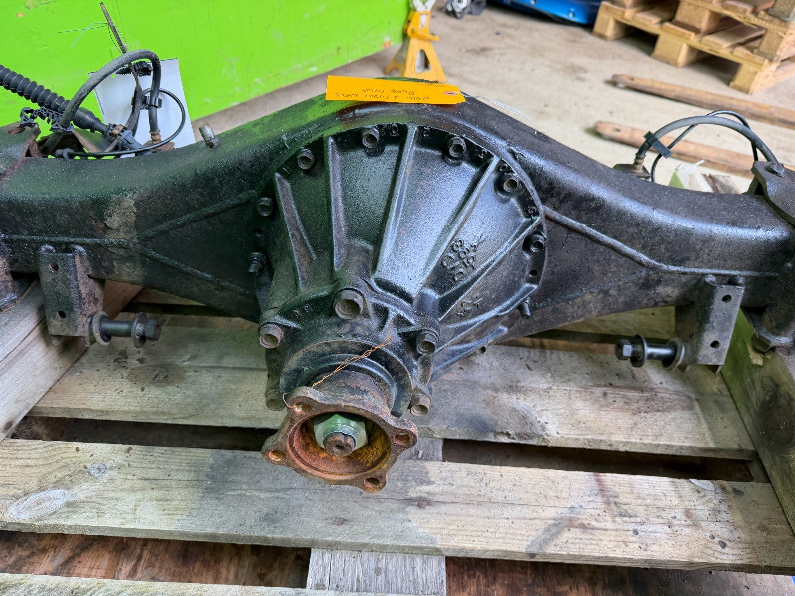 16 ISUZU NPR 5.2 REAR DIFFERENTIAL DIFF AXLE ASSEMBLY