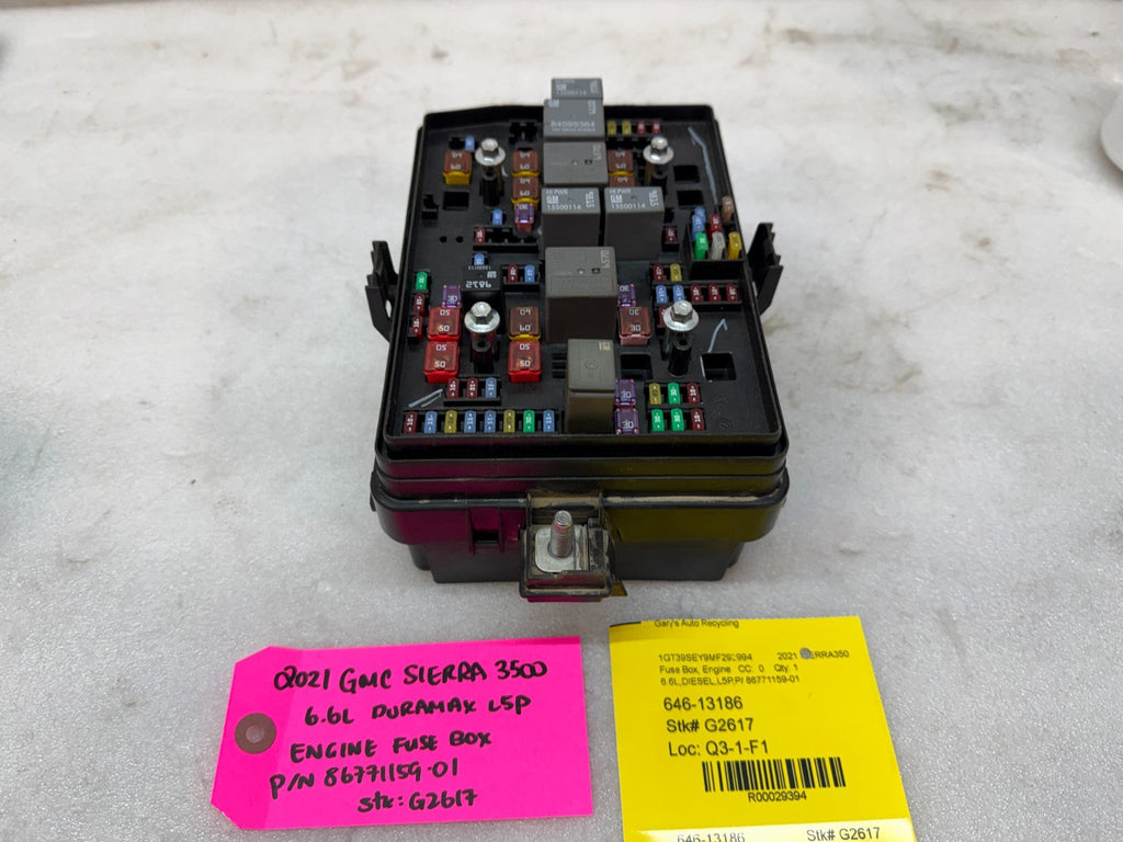 21 CHEVROLET GMC SIERRA SILVERADO 3500 2500 ENGINE FUSE RELAY BOX 86771159 19-21