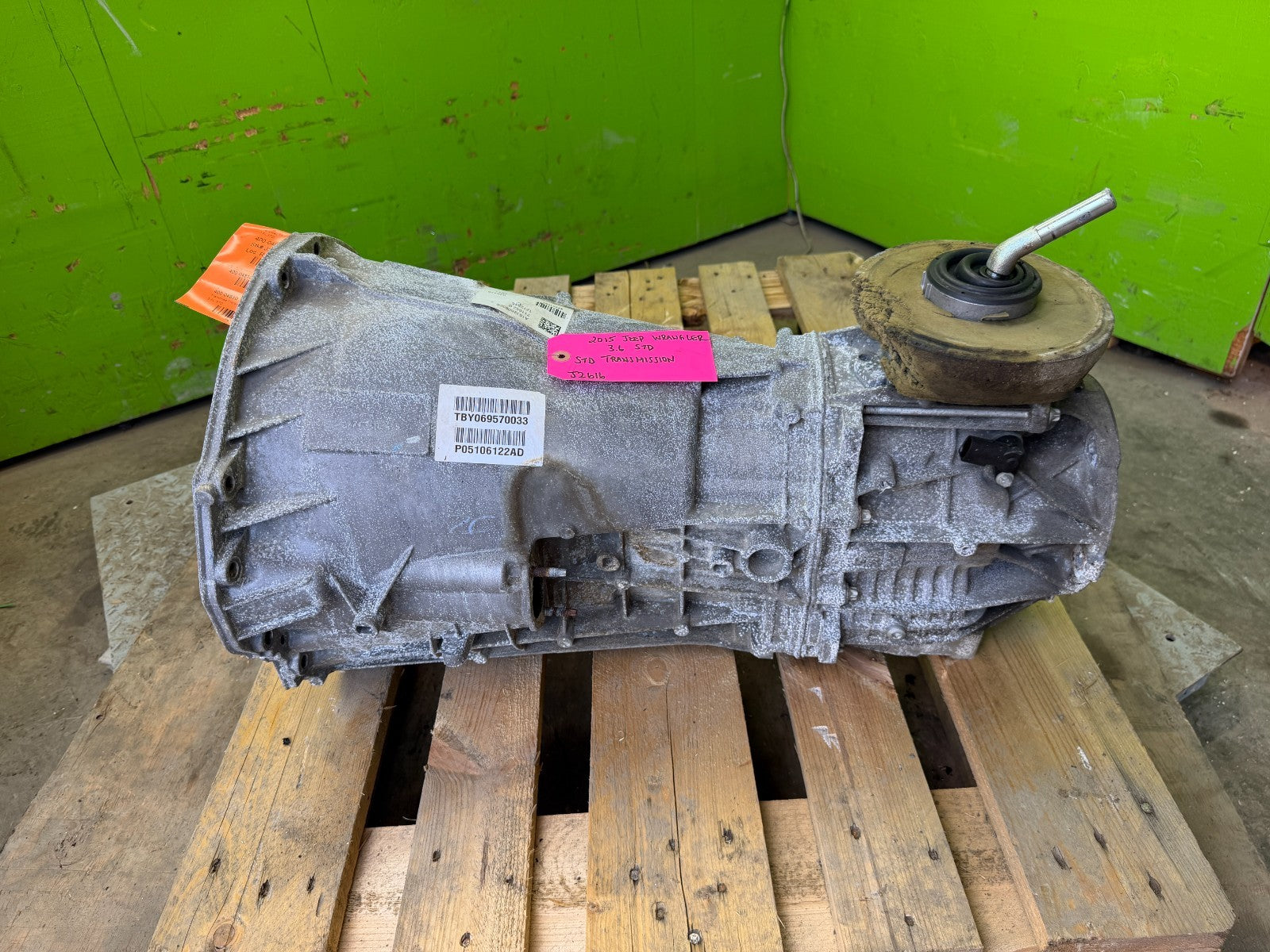 12-18 JEEP WRANGLER JK RUBICON 6 SPEED MANUAL TRANSMISSION P05106122AD