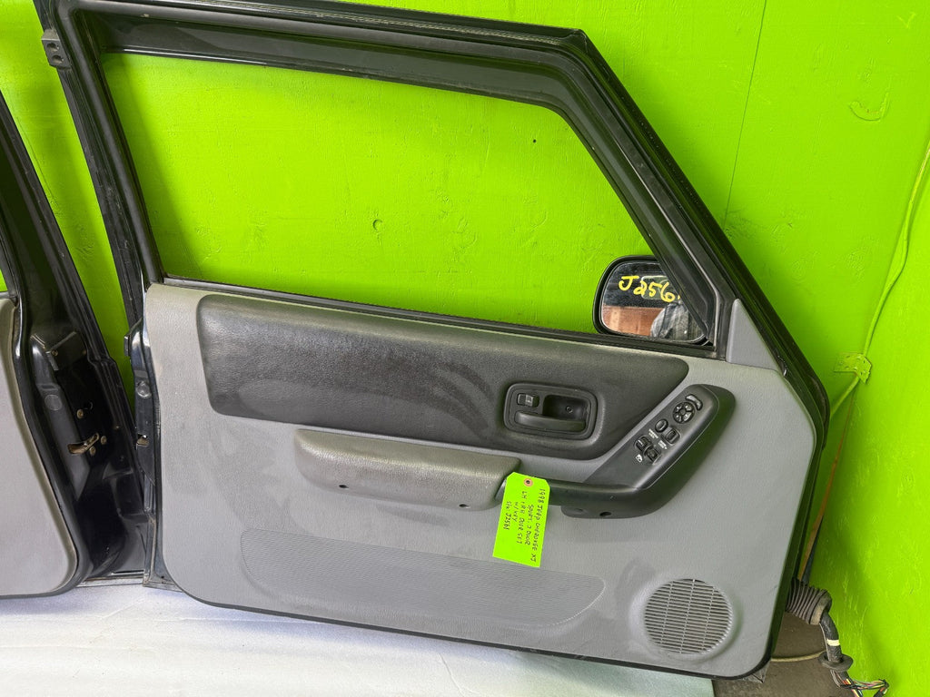 97-01 JEEP CHEROKEE XJ  OEM BLACK LEFT RIGHT FRONT DOORS DOOR MIRROR PANELS