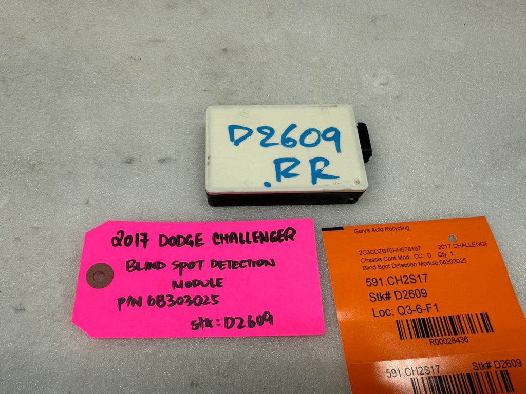 15-18 DODGE CHALLENGER SRT OEM LEFT RIGHT REAR BLIND SPOT SENSOR MODULE 68303025