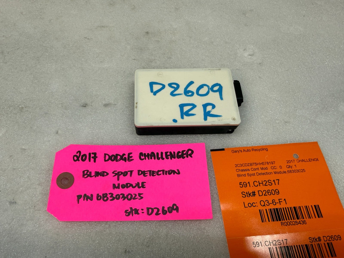 15-18 DODGE CHALLENGER SRT OEM LEFT RIGHT REAR BLIND SPOT SENSOR MODULE 68303025