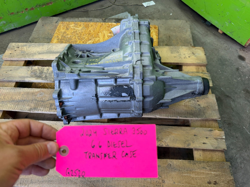 24 25 Chevrolet GMC 3500hd SIERRA 6.6 DIESEL NQH TRANSFER CASE 85611345 2K!!
