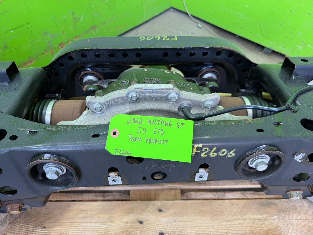 15-22 FORD MUSTANG GT 5.0 REAR SUSPENSION AXLE DIFFERENTIAL 3.55 GEARS
