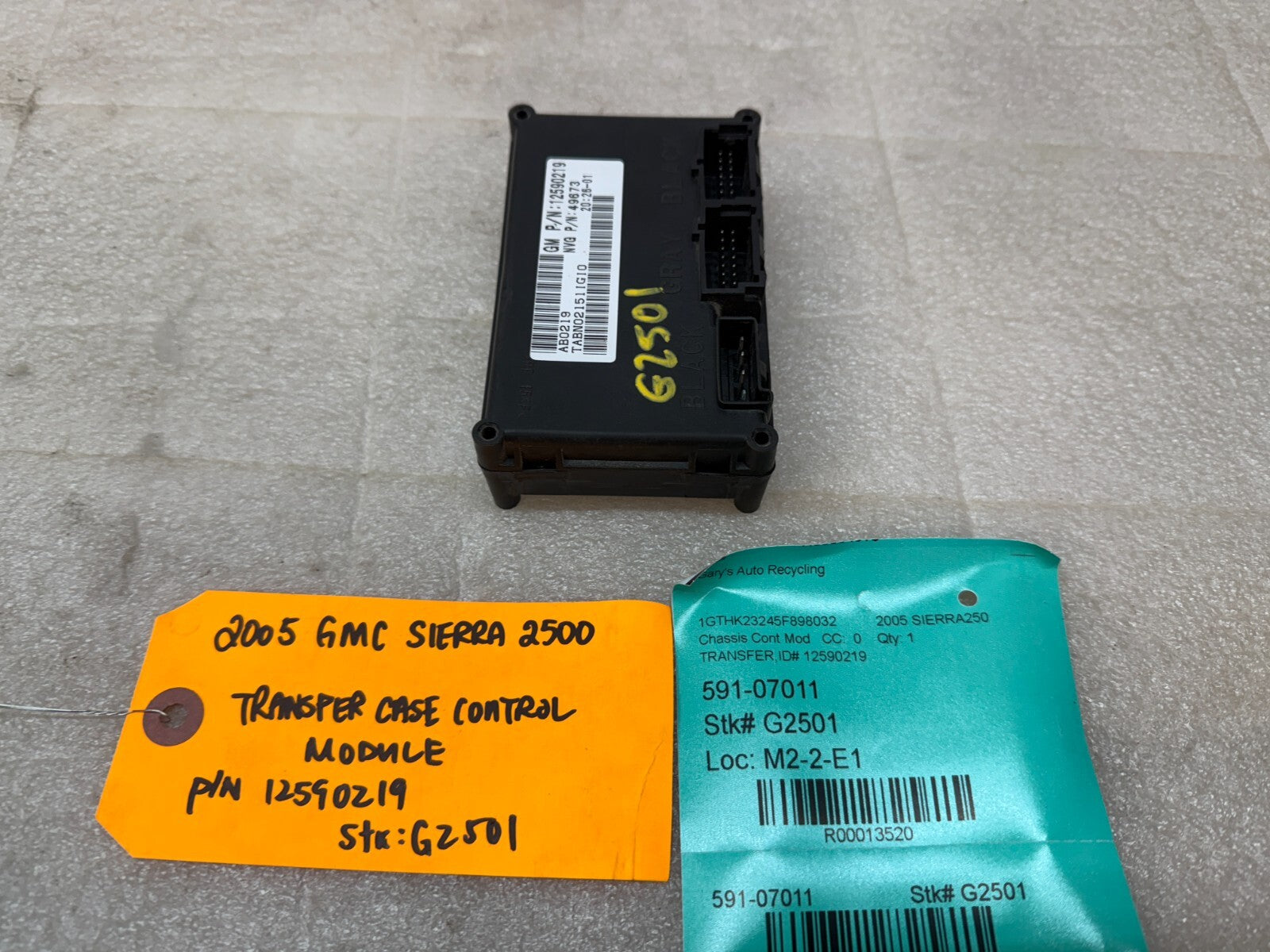 03-06 GMC SIERRA SILVERADO 2500 3500 TRANSFER CASE CONTROL MODULE 12590219