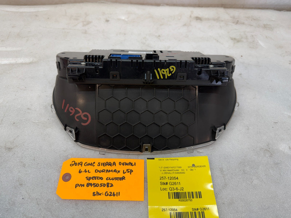 19 GMC 2500 3500 SIERRA 6.6 DURAMAX METRIC SPEEDOMETER GAUGE CLUSTER 84505082