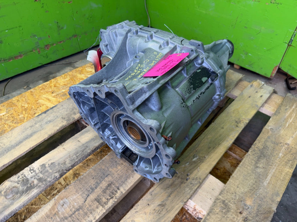 24 25 Chevrolet GMC 3500hd SIERRA 6.6 DIESEL NQH TRANSFER CASE 85611345 2K!!