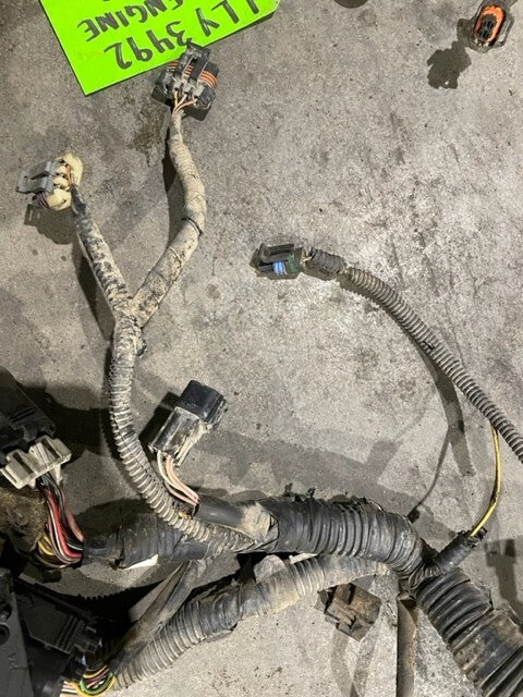 04 Chevrolet GMC 2500HD 3500HD DURAMAX 6.6 LLY DIESEL ENGINE WIRING LOOM HARNESS