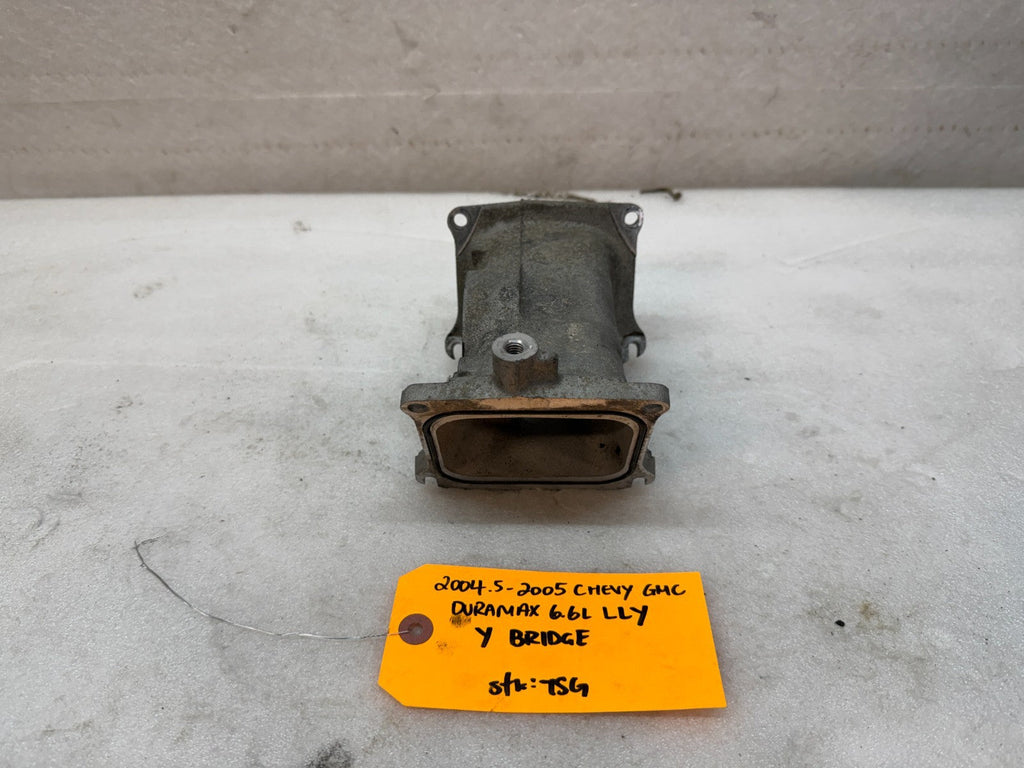 04.5-05 GMC CHEVROLET LLY 6.6 DURAMAX Y-BRIDGE INTAKE MANIFOLD