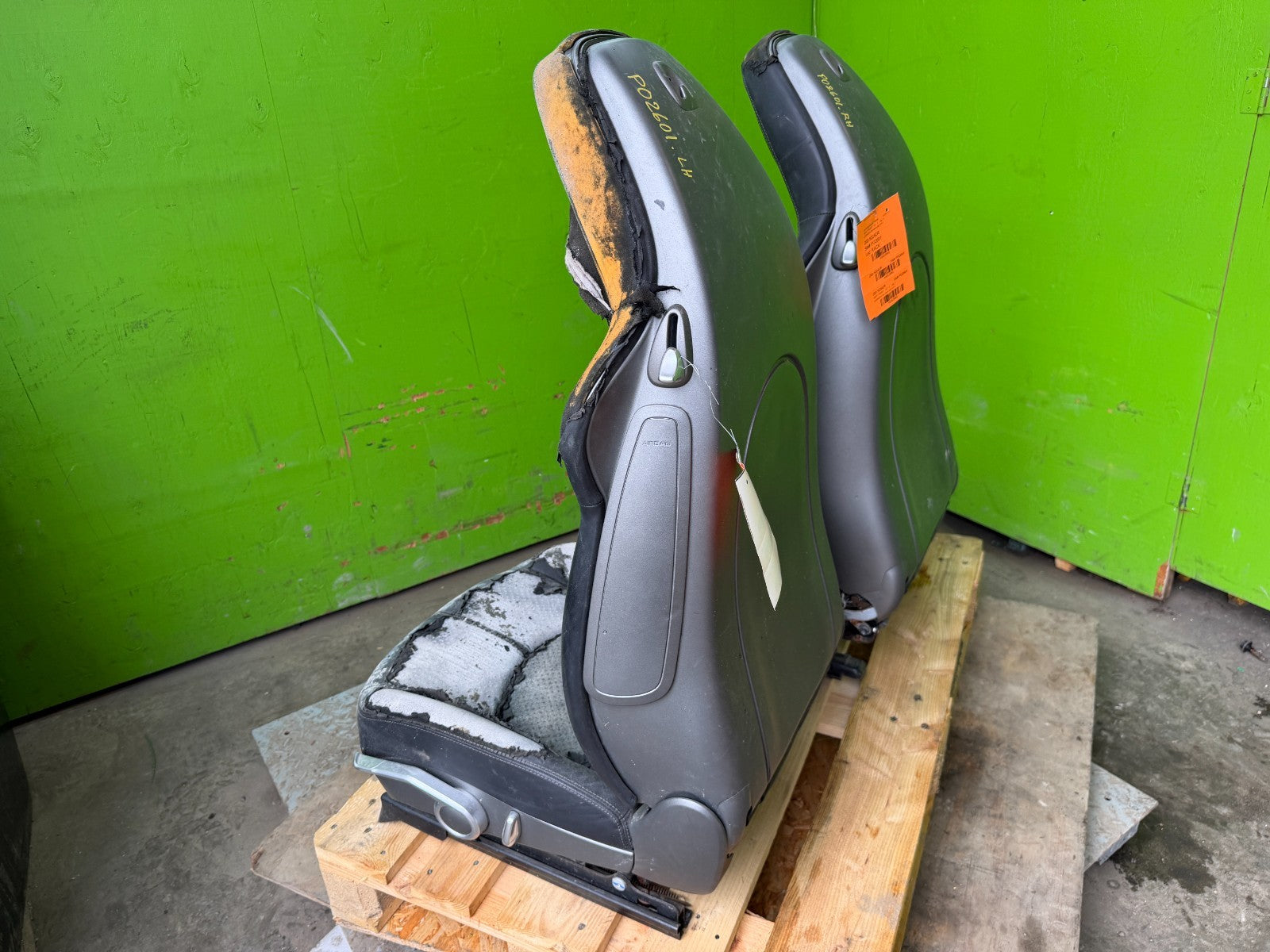 09 PORSCHE 997 911 LEFT RIGHT FRONT HEATED MANUAL SPORT SEATS 05-12
