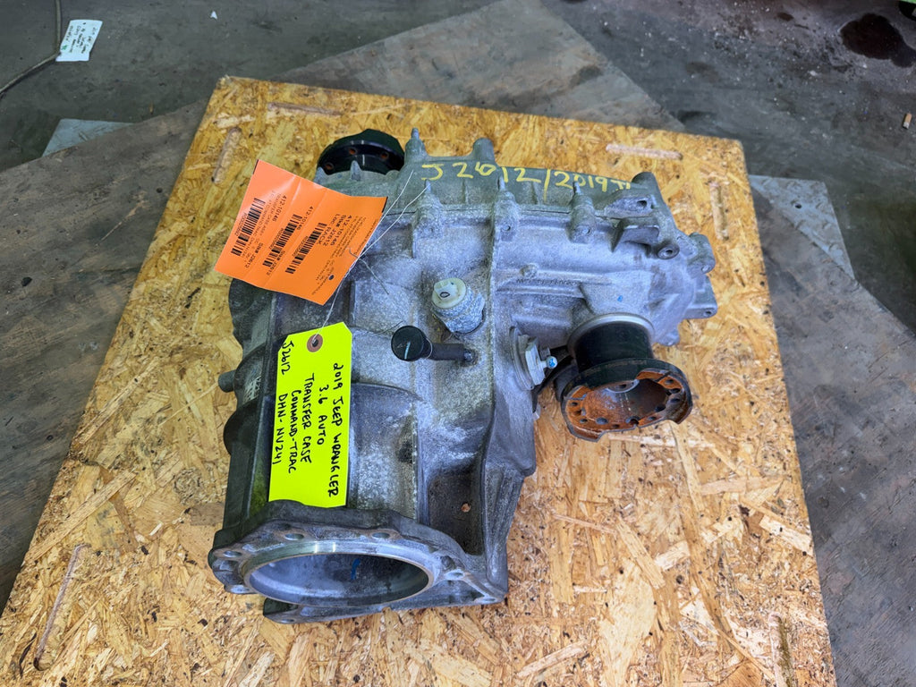 19 JEEP WRANGLER JL 3.6 4X4 TRANSFERCASE  P68240445AC 18-23