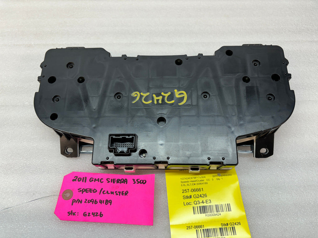 11-14 Chevrolet GMC 2500HD 3500HD SPEEDOMETER DASH GAUGE CLUSTER METRIC 20964189