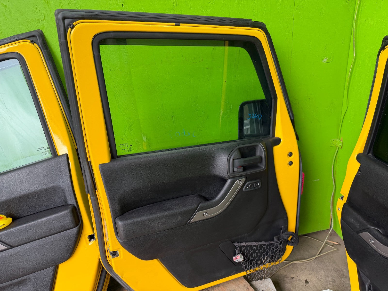 07-18 JEEP WRANGLER JK OEM FULL HARD DOORS YELLOW WITH DOOR PANELS MIRRORS