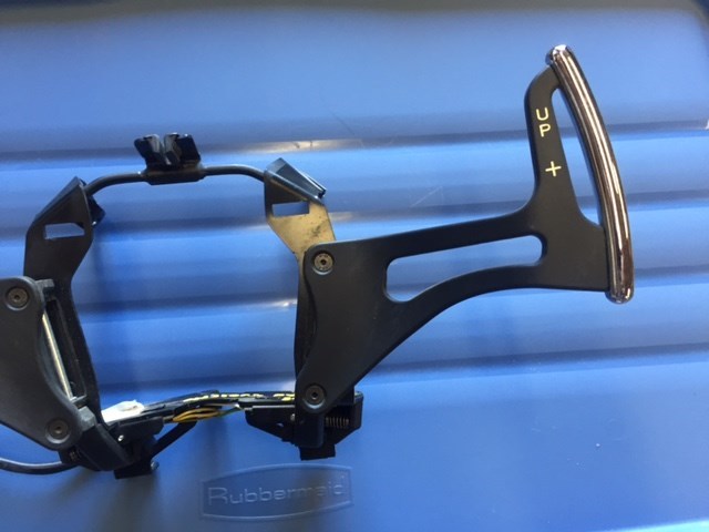 2008 Maserati Gran Turismo M145 OEM F1 AUTO PADDLE SHIFTERS ON STEERING COLUMN