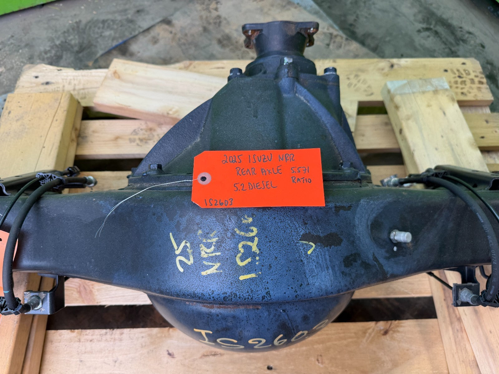 25 ISUZU NRR NPR NQR 5.2 DIESEL COMPLETE REAR DIFFERENTIAL AXLE 5.571 RATIO