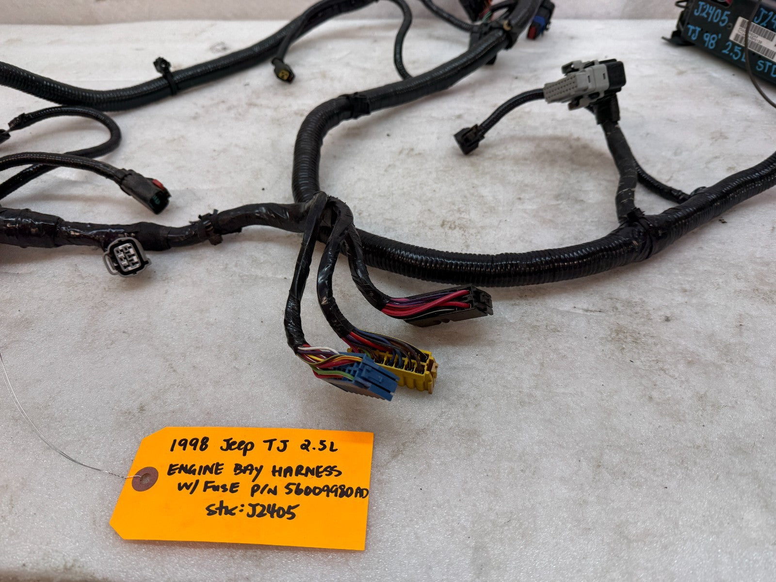 1998 JEEP WRANGLER TJ 2.5 MANUAL TRANS ENGINE FUSE BOX HARNESS LOOM 56009980AD