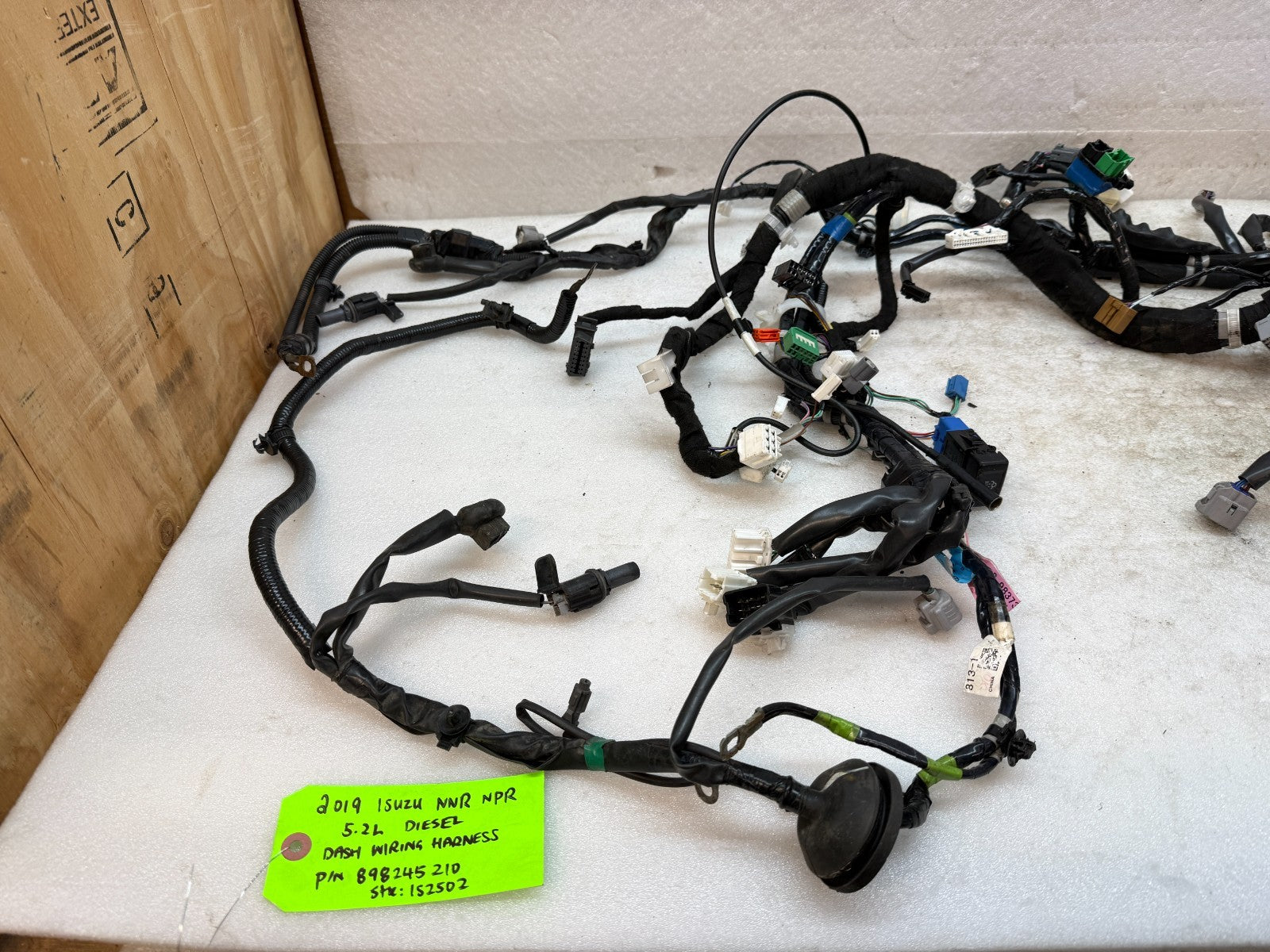 19 ISUZU NRR NQR 5.2 DASH WIRING HARNESS LOOM 898245210