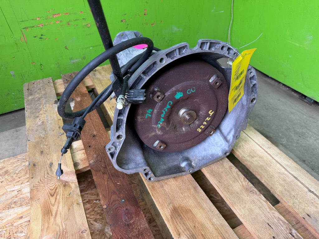 98 JEEP CHEROKEE XJ 4.0 AUTOMATIC TRANSMISSION 43LE 52104210AC 4x4 97-01