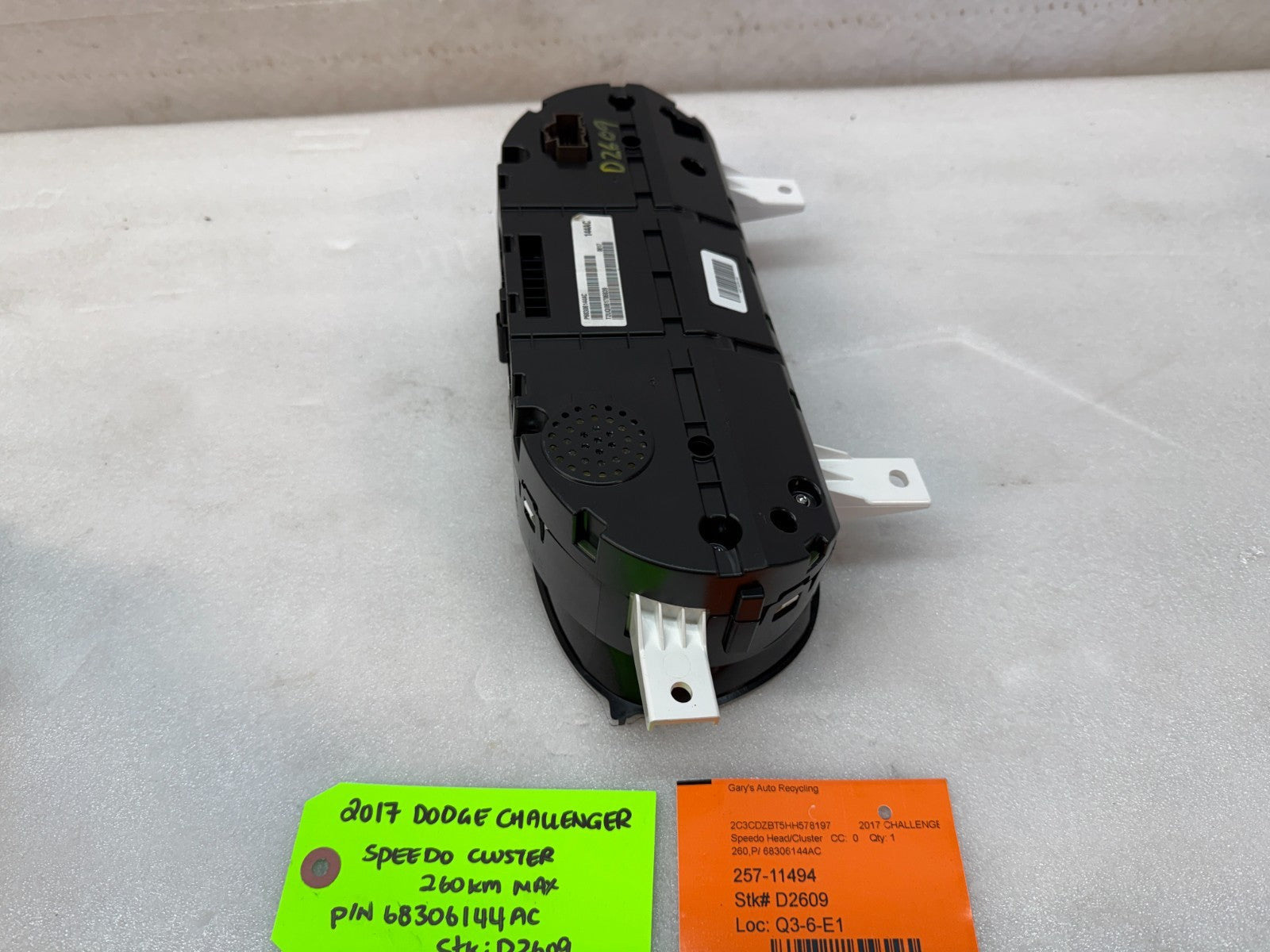 17 DODGE CHALLENGER R/T OEM METRIC SPEEDOMETER GAUGE CLUSTER 68306144AC 15-23