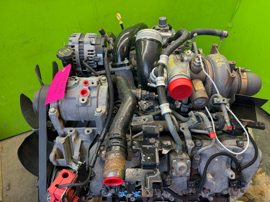 04 05 CHEVROLET GMC 2500 3500 6.6 LLY DURAMAX DIESEL ENGINE MOTOR NO CORE!!