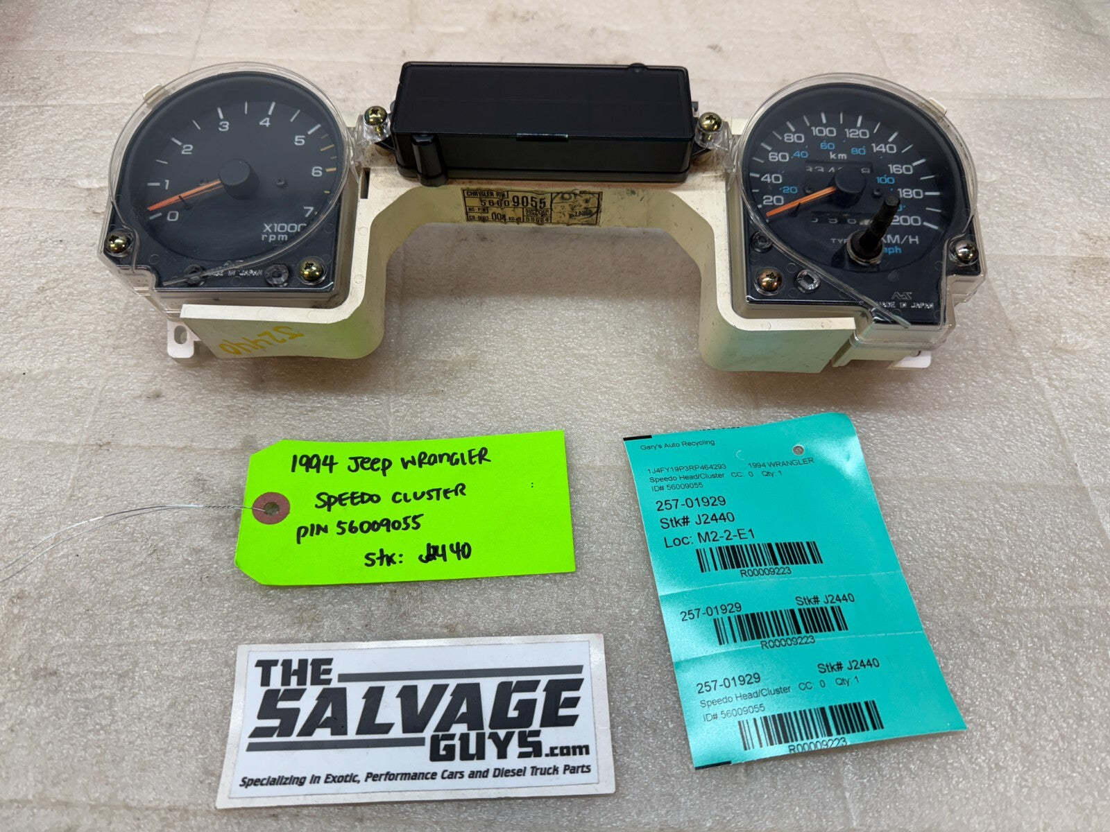 92-95 JEEP WRANGLER YJ OEM METRIC GAUGE CLUSTER SPEEDOMETER TACH 56009055