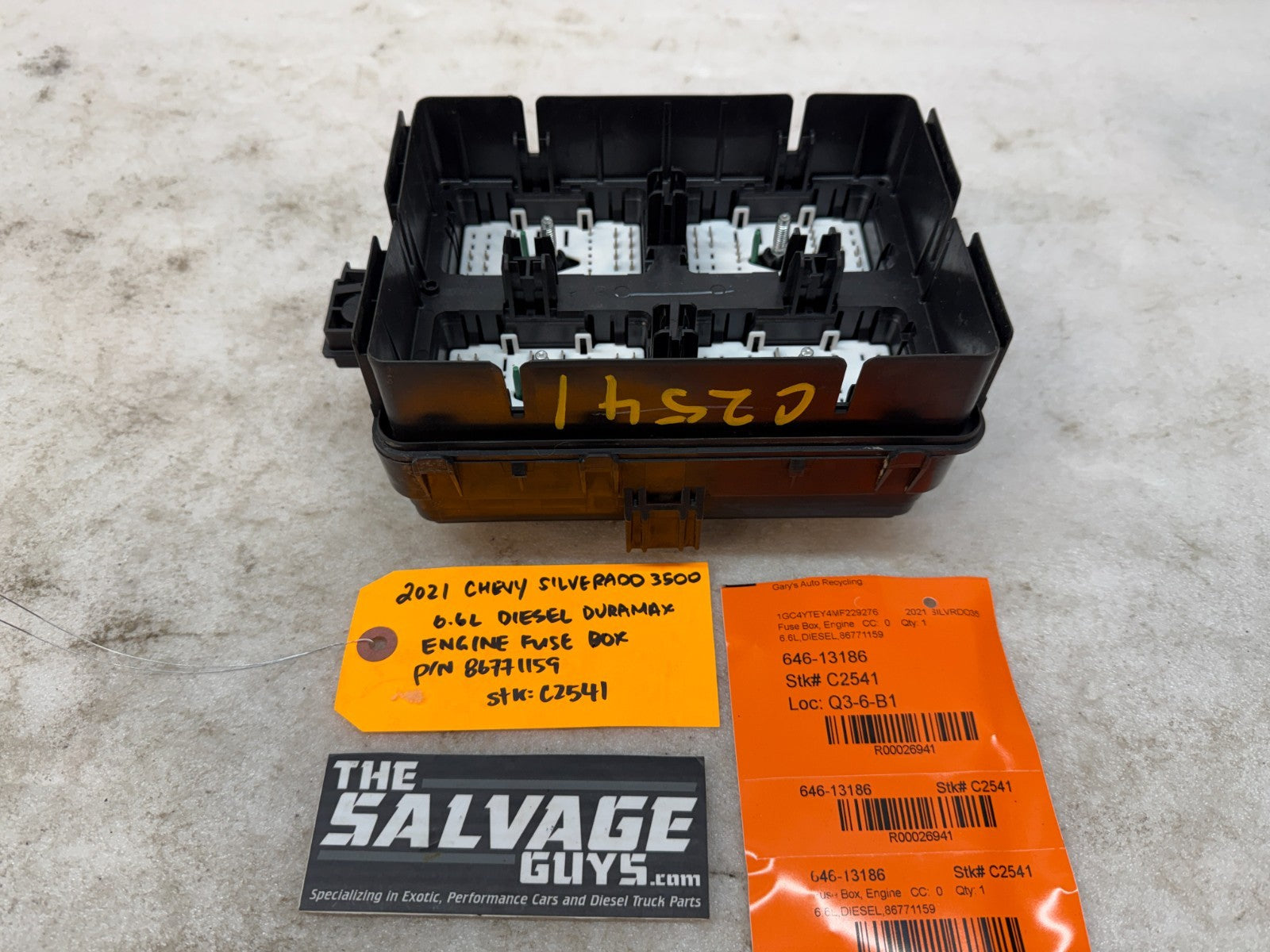 21 CHEVROLET GMC SIERRA SILVERADO 3500 2500 ENGINE FUSE RELAY BOX 86771159 19-21