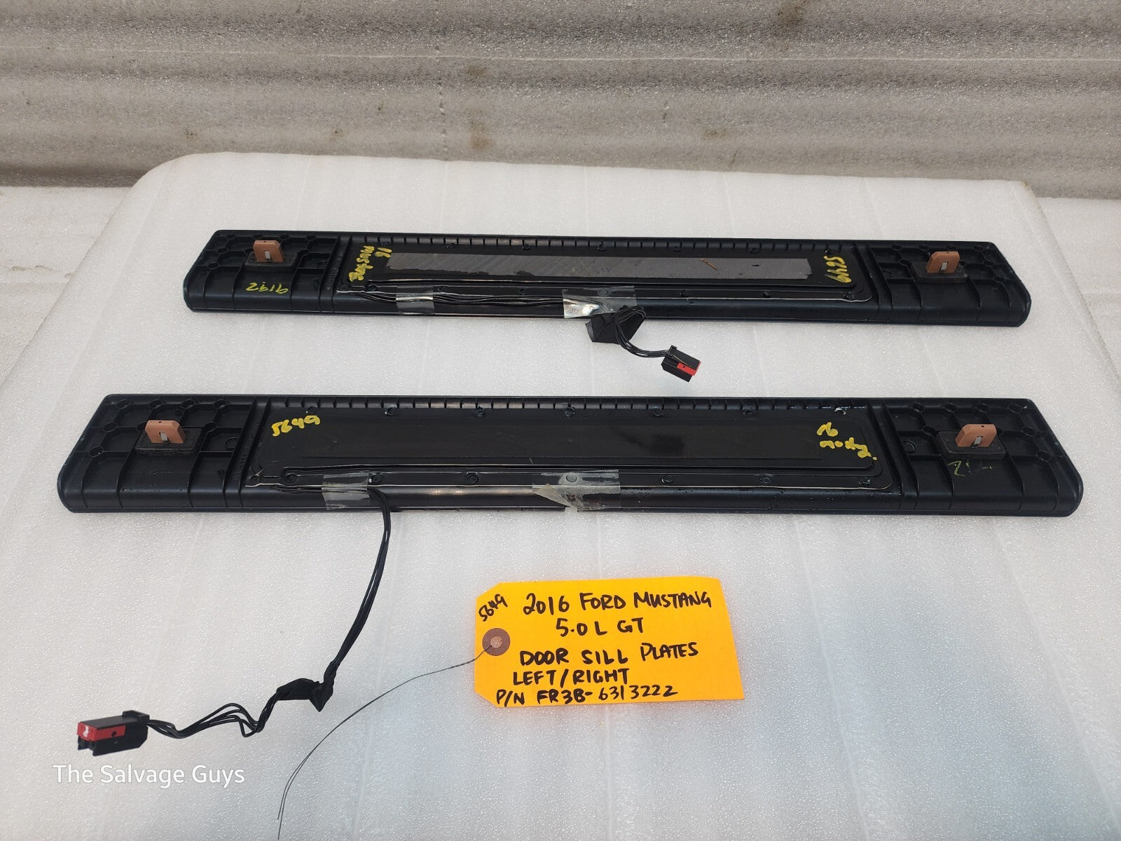 2016 FORD MUSTANG 5.0 GT OEM ILLUMINATED DOOR SILL TRIM LEFT RIGHT 15 16 17