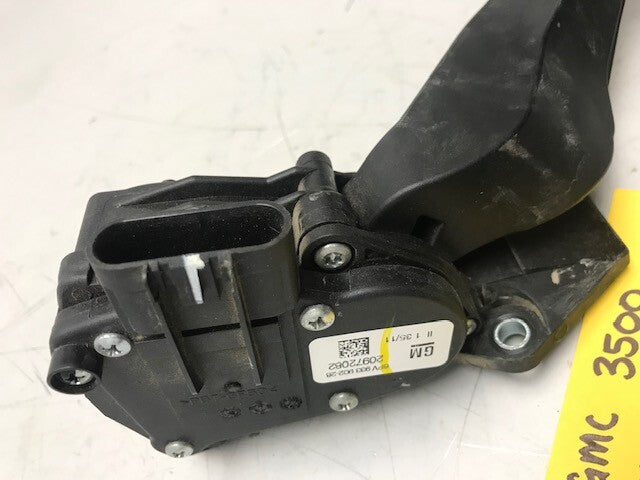 07-13 CHEVROLET GMC SIERRA SILVERADO DURAMAX 6.6 THROTTLE GAS PEDAL LML