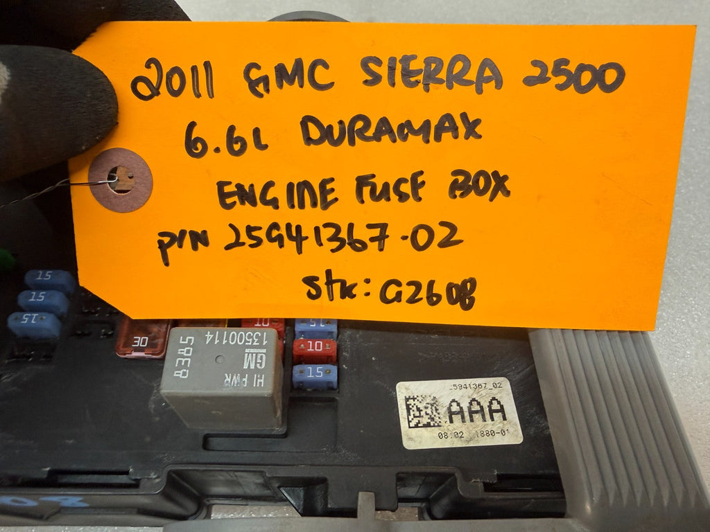 11-14 GMC CHEVROLET SILVERADO 2500HD 3500HD 6.6 LML FUSE RELAY BOX 25941367-02