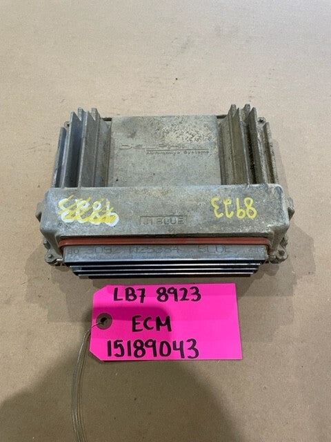 01-04 Chevrolet GMC 2500HD DURAMAX 6.6 LB7 ECM ECU ENGINE COMPUTER 15189043