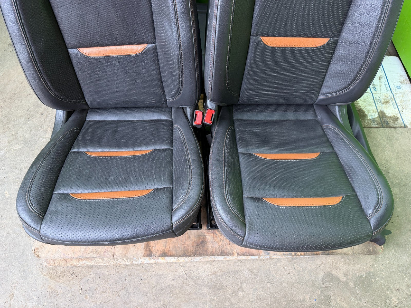 2024 GMC AT4 2500hd 3500hd FRONT REAR LEATHER SEATS HEATED COOLED