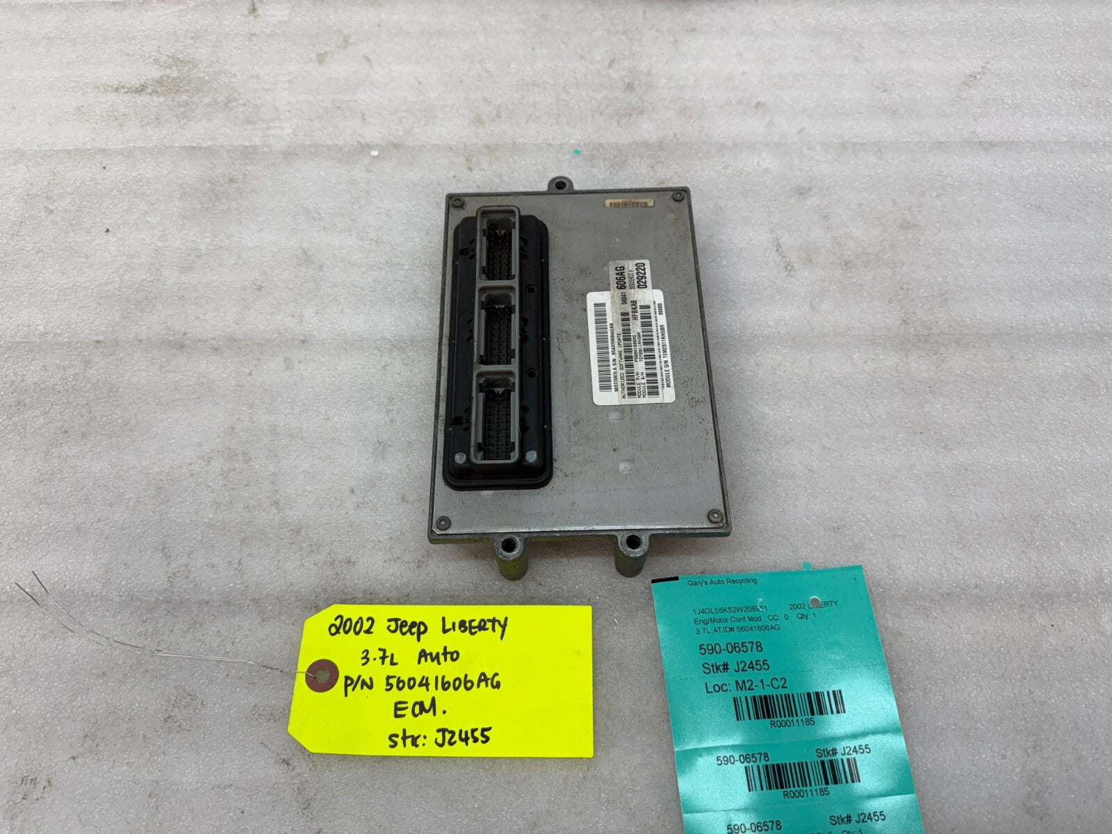 02 JEEP LIBERTY 3.7 AUTOMATIC ENGINE COMPUTER ECM ECU 56041606AG