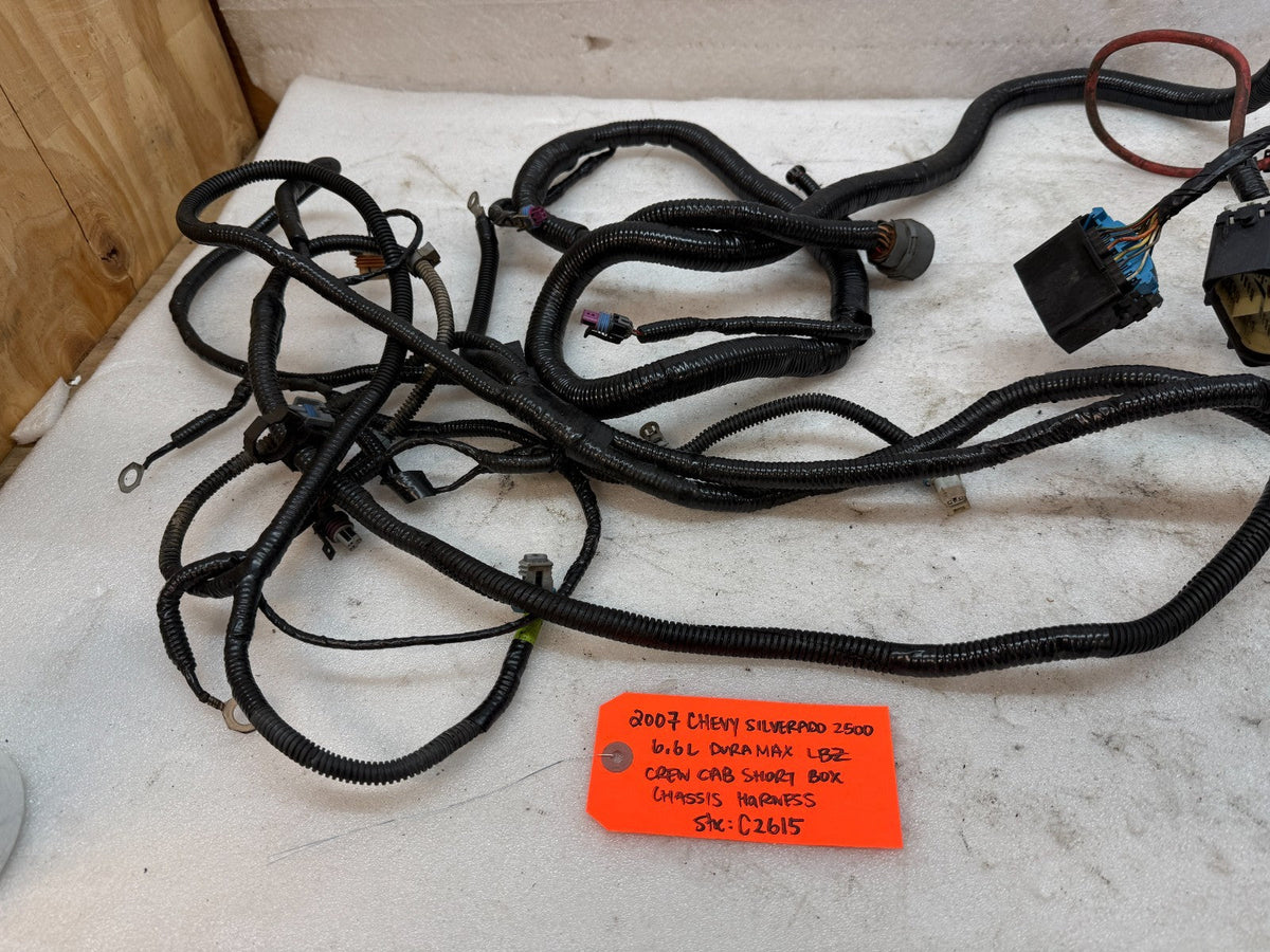 06 07 Chevrolet GMC 2500HD 3500 4wd CREW CAB SHORT BOX CHASSIS WIRING HARNESS