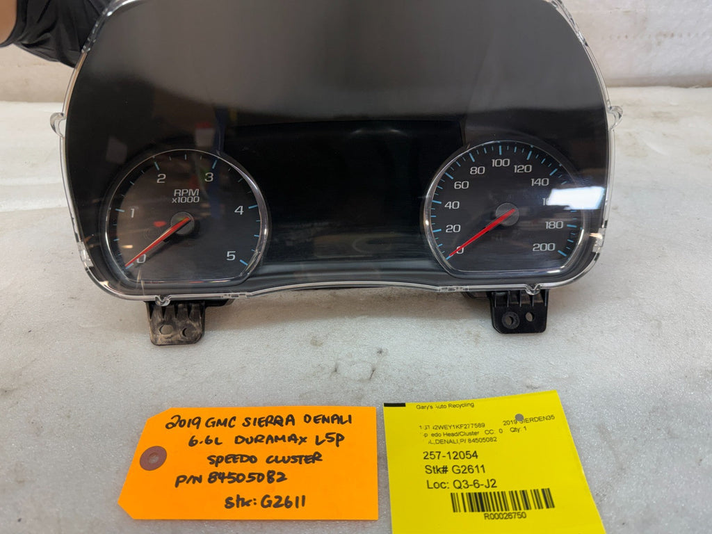 19 GMC 2500 3500 SIERRA 6.6 DURAMAX METRIC SPEEDOMETER GAUGE CLUSTER 84505082