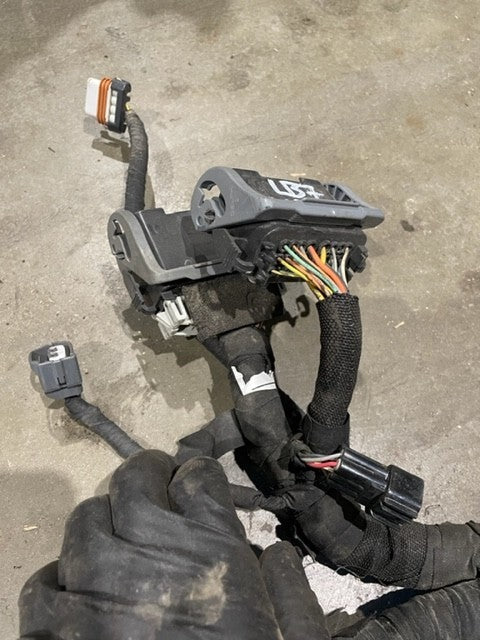 06 07 GMC CHEVROLET 2500HD DURAMAX 6.6 LBZ ENGINE MOTOR WIRING HARNESS LOOM