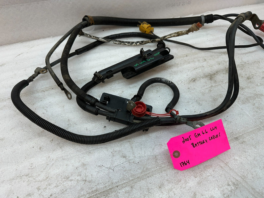 04 05 GMC CHEVROLET SILVERADO 2500HD 3500HD 6.6 LLY OEM BATTERY CABLES