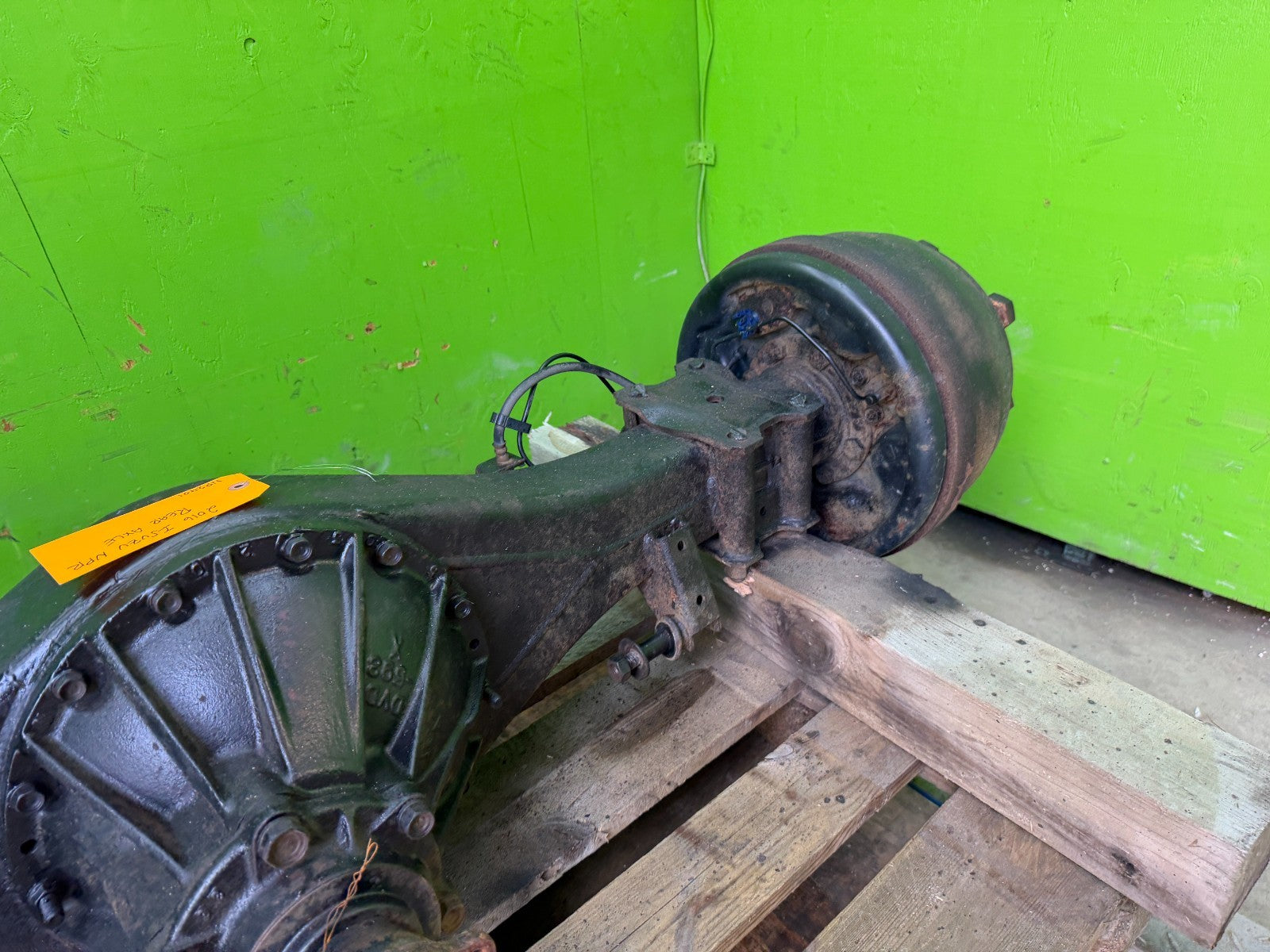 16 ISUZU NPR 5.2 REAR DIFFERENTIAL DIFF AXLE ASSEMBLY