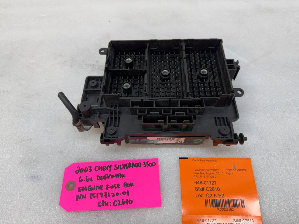 01-05 Chevrolet GMC 2500hd SIERRA 6.6 LB7 UNDERHOOD FUSE RELAY BOX 15177120-01