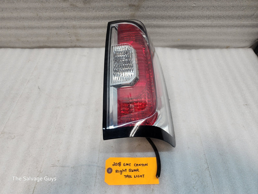 15-22 GMC CANYON COLORADO OEM LEFT REAR TAILLIGHT TAIL LAMP