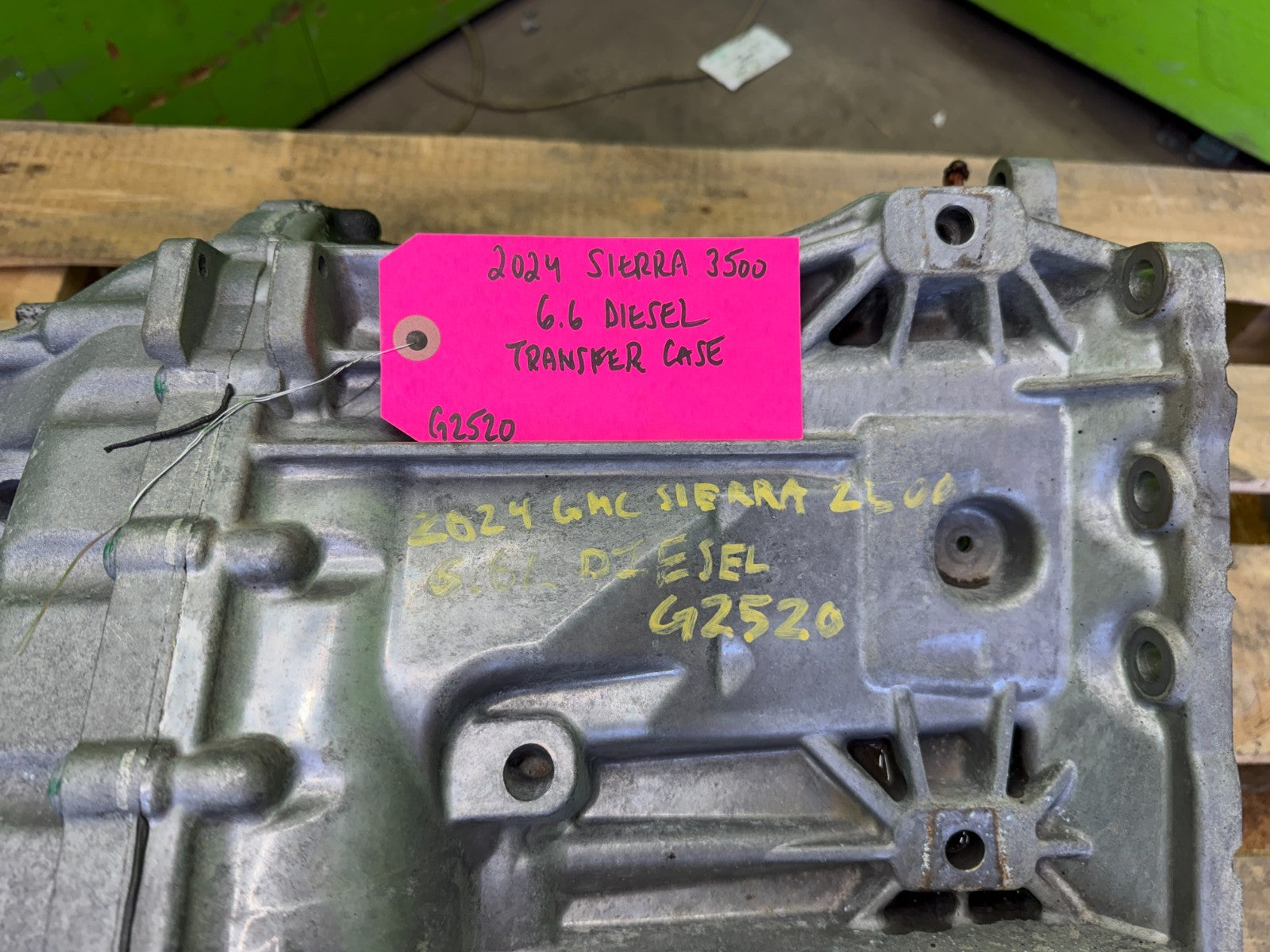 24 25 Chevrolet GMC 3500hd SIERRA 6.6 DIESEL NQH TRANSFER CASE 85611345 2K!!