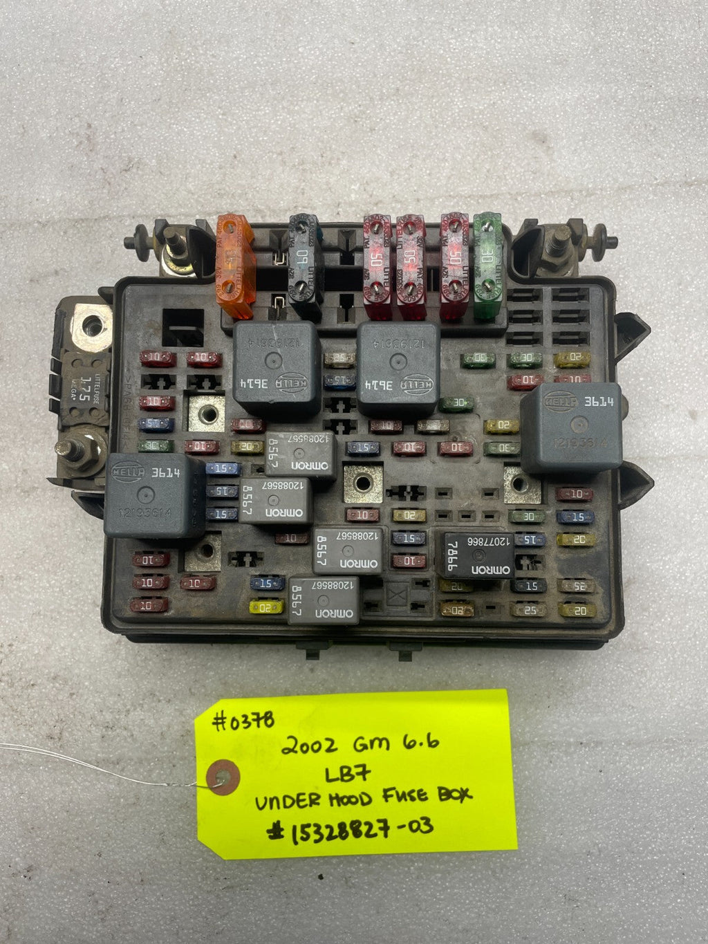 01 02 Chevrolet GMC SILVERADO SIERRA LLY UNDERHOOD FUSE RELAY BOX 15328827-03