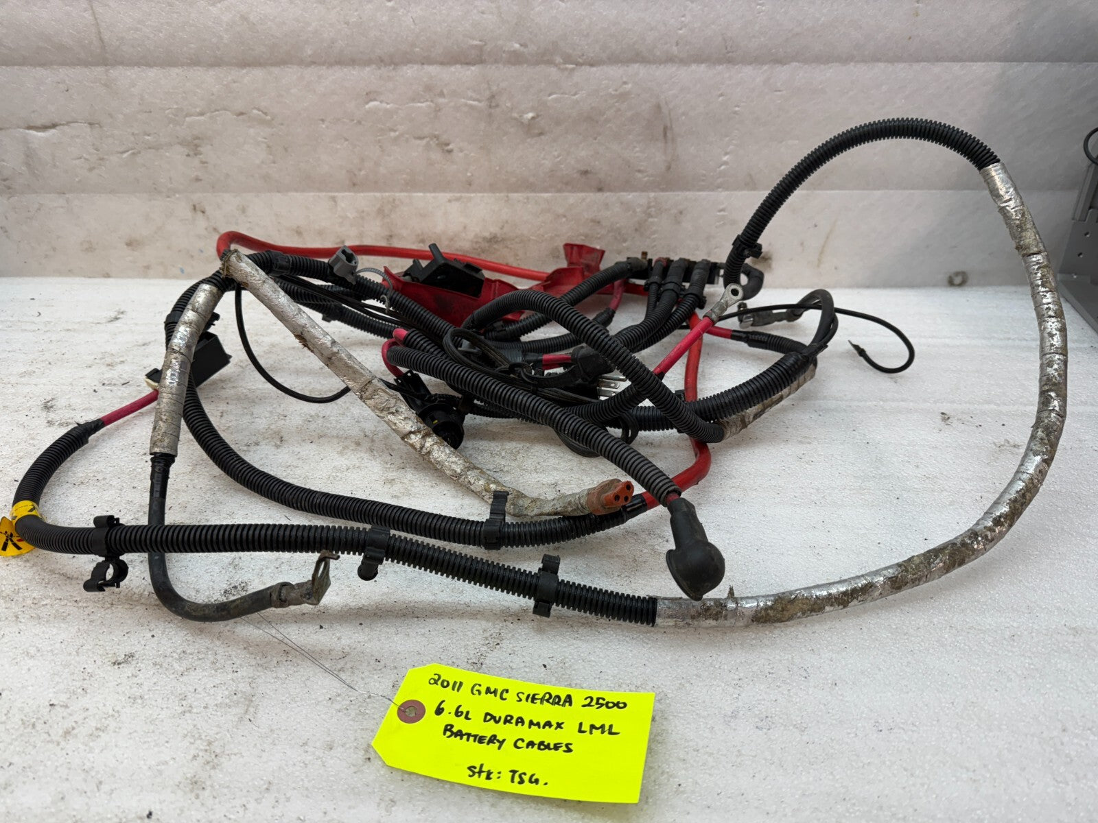 11-14 GMC CHEVROLET SILVERADO 2500HD 3500HD 6.6 LML OEM POSITIVE BATTERY CABLES
