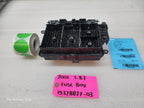 01 02 Chevrolet GMC SILVERADO SIERRA LLY UNDERHOOD FUSE RELAY BOX 15328827-03