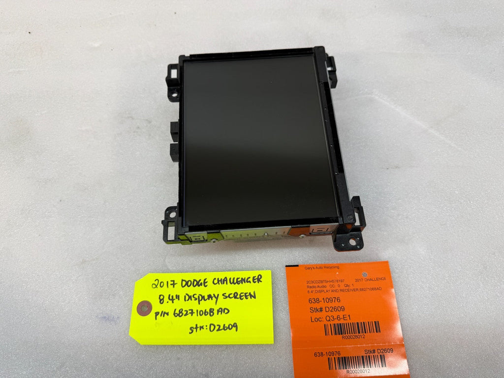 16 17 DODGE CHALLENGER CHARGER NAVIGATION RADIO SCREEN VP3 68271068AD