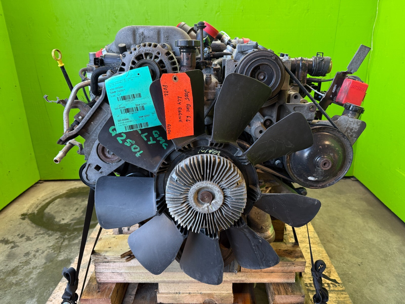 04 05 CHEVROLET GMC 2500 3500 6.6 LLY DURAMAX DIESEL ENGINE MOTOR NO CORE!!