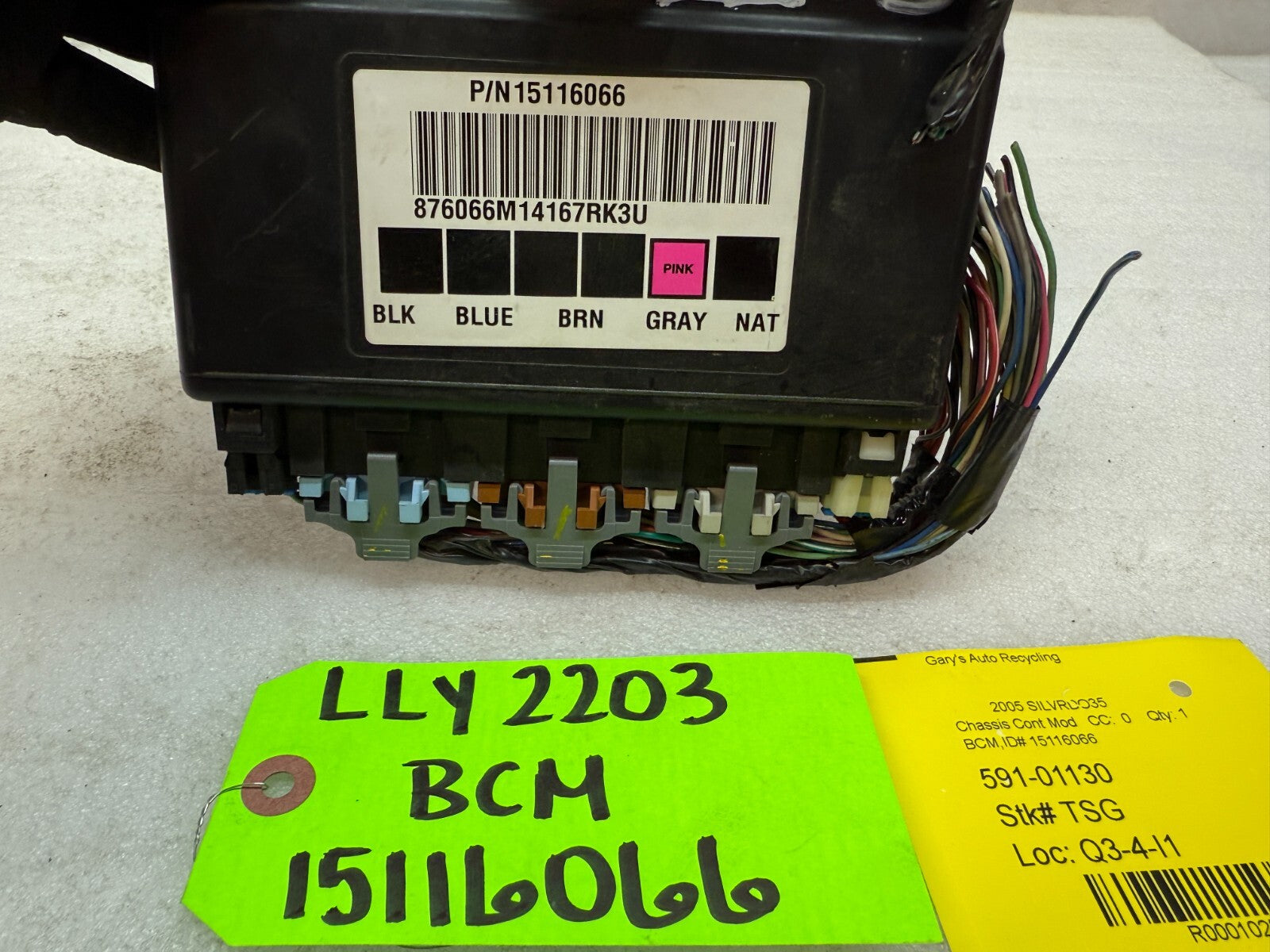 01-05 Chevrolet GMC 2500HD 3500HD 6.6 DURAMAX BODY CONTROL MODULE BCM 15116066