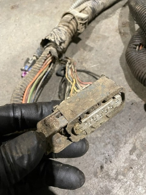 04 Chevrolet GMC 2500HD 3500HD DURAMAX 6.6 LLY DIESEL ENGINE WIRING LOOM HARNESS